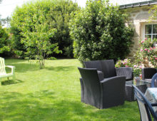 espace-jardin-gite-gavres-domaine-des-trois-rivieres-merlevenez