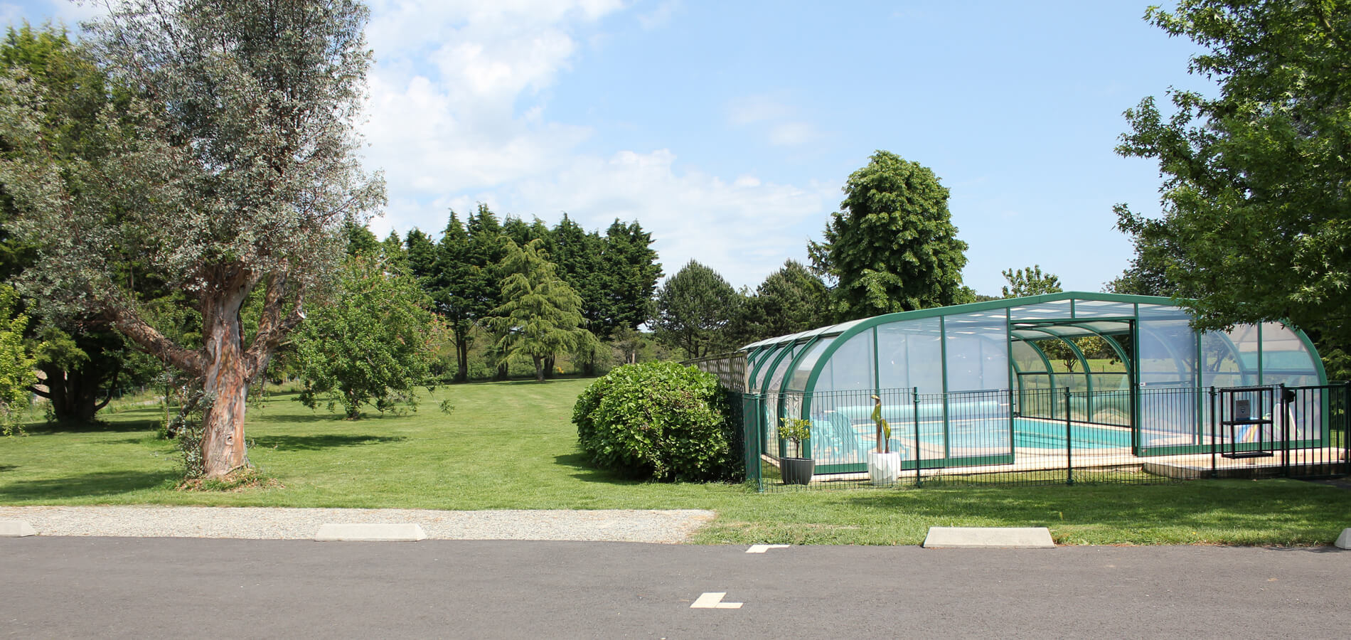 piscine-jardin-domaine-3-rivieres-bretagne